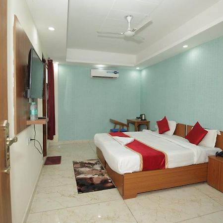 Hotel The Anvi Residency Sector 122 Noida Exteriér fotografie